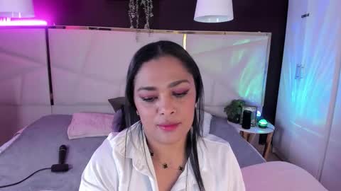 Snapshot of inndrahot chatting on 12-02-25, 03:45 Indra online show from 12-02-25, 03:45