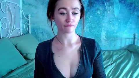 Lina online show from 02-13-26, 12:34