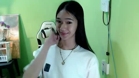 Reign online show from 10-28-25, 07:38