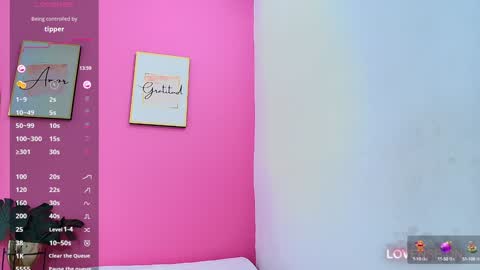 SELENA  online show from 12-09-24, 03:44