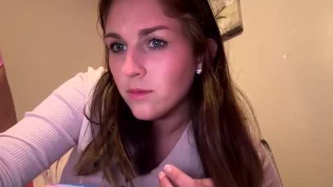 innocentlilsarah online show from 10-16-25, 03:18