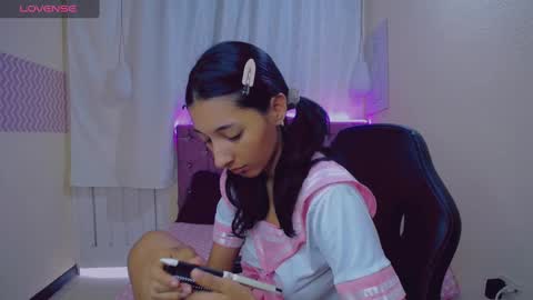 Snapshot of inocent_luna chatting on 12-11-24, 11:51 Luna moon online show from 12-11-24, 11:51