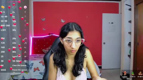 Snapshot of inocent_luna chatting on 03-06-25, 10:52 Luna moon online show from 03-06-25, 10:52