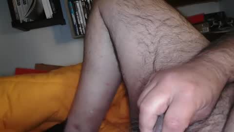 Snapshot of instructor22 chatting on 05-15-26, 01:40 instructor22 online show from 05-15-26, 01:40