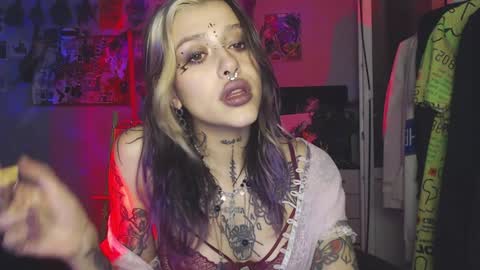 Snapshot of insunnity666 chatting on 12-09-24, 10:09 Insunnity666 online show from 12-09-24, 10:09