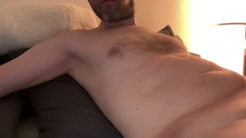 Snapshot of interestedhun chatting on 02-02-25, 10:13 InterestedHun online show from 02-02-25, 10:13