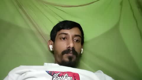 interne8famous online show from 11-01-25, 01:46