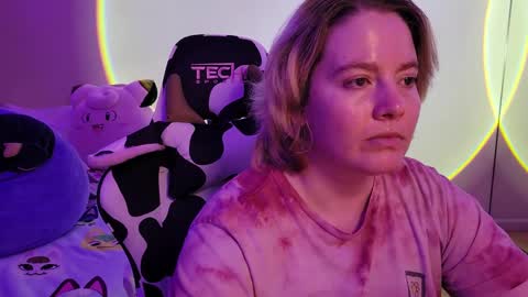 Faye online show from 02-11-25, 11:43