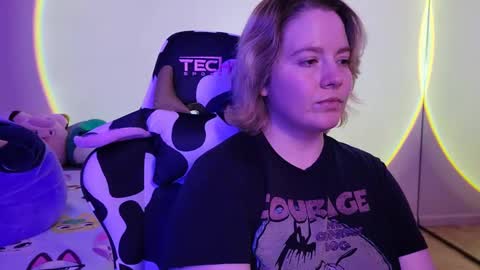 Faye online show from 02-23-25, 02:25