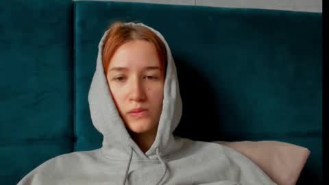 Snapshot of internetsexplorer chatting on 11-14-25, 08:35 Bernadette Join online show from 11-14-25, 08:35