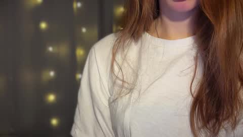 Snapshot of internetsexplorer chatting on 12-21-25, 10:28 Bernadette Join online show from 12-21-25, 10:28