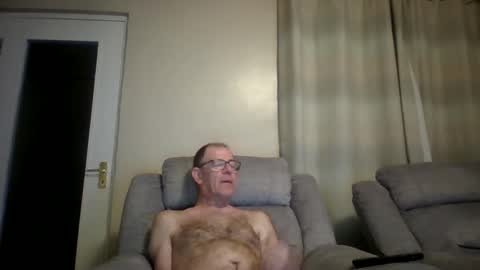 Snapshot of inthemood63 chatting on 09-22-25, 10:45 inthemood63 online show from 09-22-25, 10:45