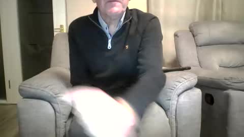 Snapshot of inthemood63 chatting on 10-28-25, 10:12 inthemood63 online show from 10-28-25, 10:12