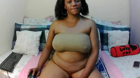 Snapshot of intimacysexy chatting on 05-03-26, 07:14 boniswa caroline online show from 05-03-26, 07:14