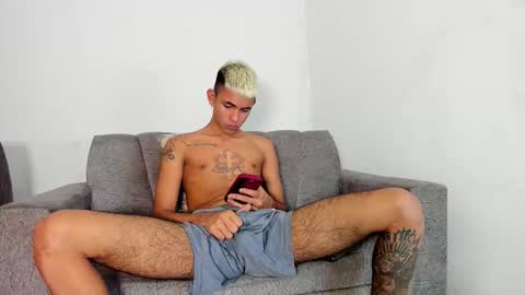 Snapshot of invictu_mastercum420 chatting on 01-16-26, 03:38 El Way online show from 01-16-26, 03:38