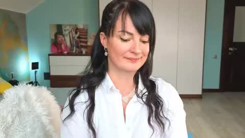 iracherrynow online show from 11-20-25, 10:04