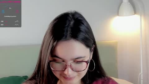 Mia online show from 10-26-25, 01:22