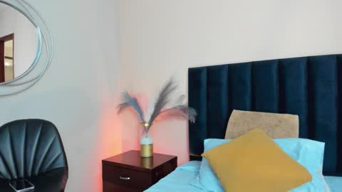 Irem Lee online show from 10-30-25, 12:56