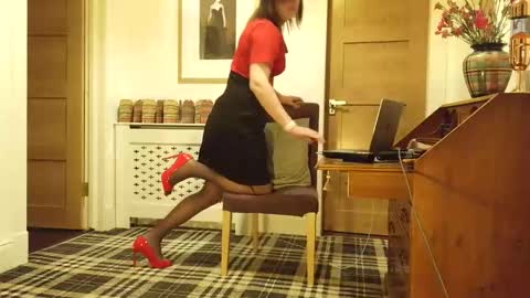 Irena Adler online show from 04-21-26, 10:45