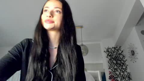 Ir s room online show from 12-13-24, 04:11