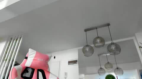 Ir s room online show from 10-24-25, 06:32