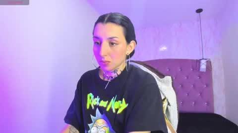 iris_77 online show from 11-11-25, 05:35