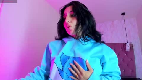 iris_77 online show from 11-16-25, 02:55