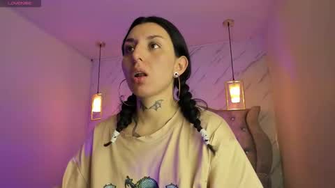 iris_77 online show from 12-16-25, 05:51