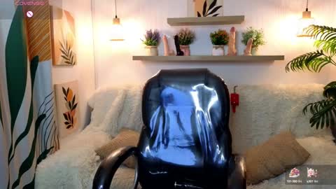 Snapshot of iris_cam_ chatting on 01-31-25, 12:06 iris online show from 01-31-25, 12:06