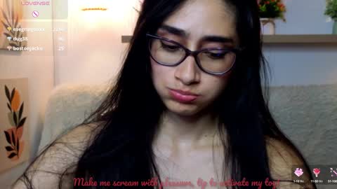Snapshot of iris_cam_ chatting on 02-06-25, 01:38 iris online show from 02-06-25, 01:38