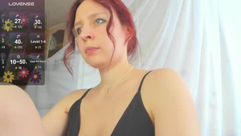 Snapshot of iris_crispy chatting on 10-10-25, 01:43 Iris online show from 10-10-25, 01:43