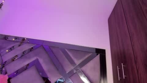 iris online show from 12-18-24, 03:58