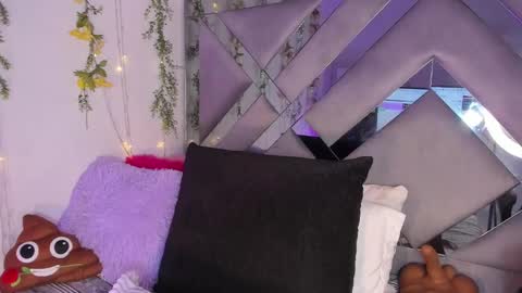 iris online show from 03-03-25, 02:58