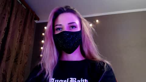 Lily online show from 12-03-25, 04:05