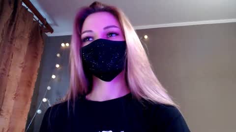 Lily online show from 03-22-26, 03:48