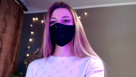 Lily online show from 04-01-26, 04:15