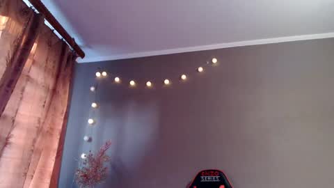 Lily online show from 04-27-26, 04:38