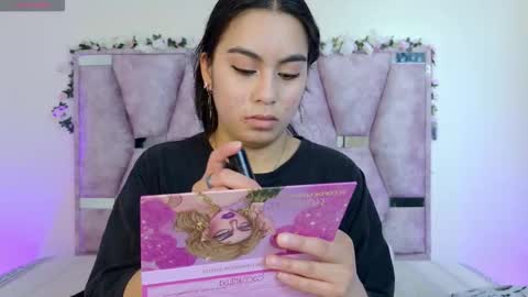 Iris online show from 10-28-25, 06:21