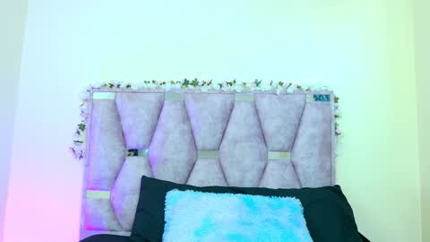 Iris online show from 03-22-26, 05:16