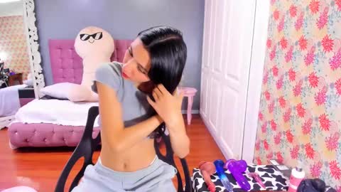 Iris online show from 03-04-25, 04:41