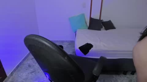 Iris online show from 03-06-25, 08:48