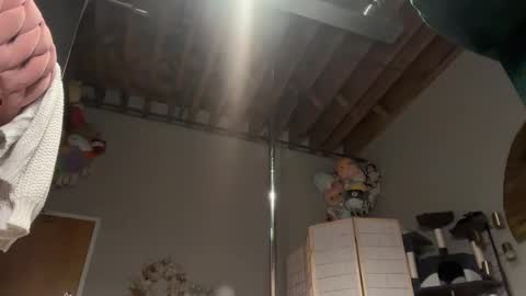 iris online show from 02-20-25, 03:12