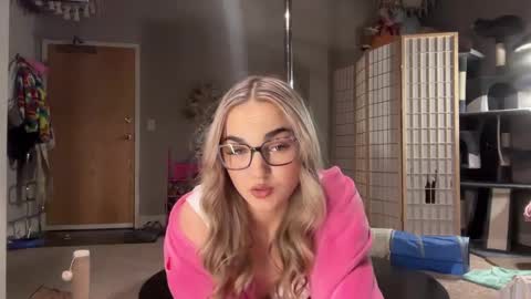 iris online show from 03-08-25, 02:34