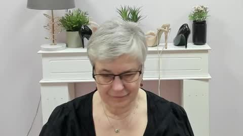 I R I S online show from 03-02-26, 06:58