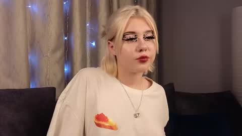 Iris Day Maya night online show from 12-14-24, 08:29