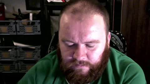 Snapshot of irishdaddy24 chatting on 12-01-24, 08:20 twitter theirishman205 online show from 12-01-24, 08:20