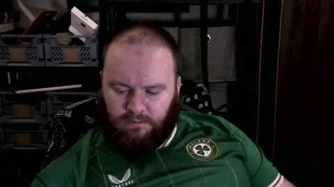 Snapshot of irishdaddy24 chatting on 12-02-24, 05:15 twitter theirishman205 online show from 12-02-24, 05:15