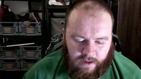 Snapshot of irishdaddy24 chatting on 12-03-24, 08:17 twitter theirishman205 online show from 12-03-24, 08:17