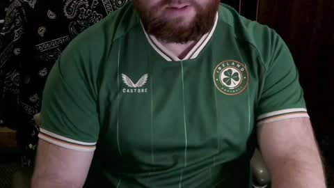 Snapshot of irishdaddy24 chatting on 12-06-24, 07:12 twitter theirishman205 online show from 12-06-24, 07:12