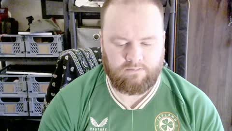 Snapshot of irishdaddy24 chatting on 12-15-24, 01:54 twitter theirishman205 online show from 12-15-24, 01:54